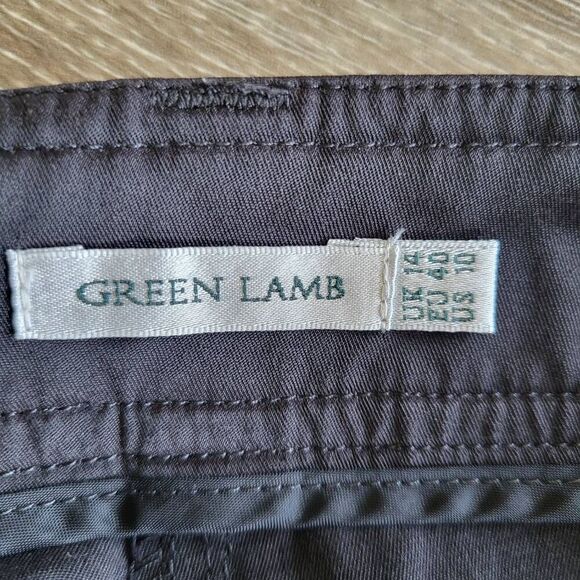 Green Lamb Womens Size 10 Cropped Pants Black Pockets Button Details Stretch - Picture 4 of 8